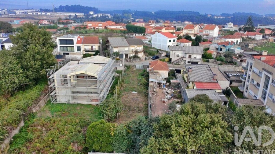 Terreno para Venda em Moreira Foto 5