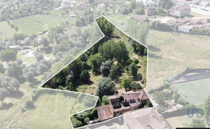 Moradia T4 para Venda em Arco de Baúlhe e Vila Nune