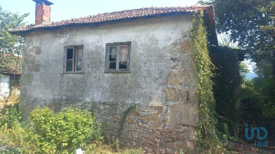 Moradia T4 para Venda em Arco de Baúlhe e Vila Nune Foto 12