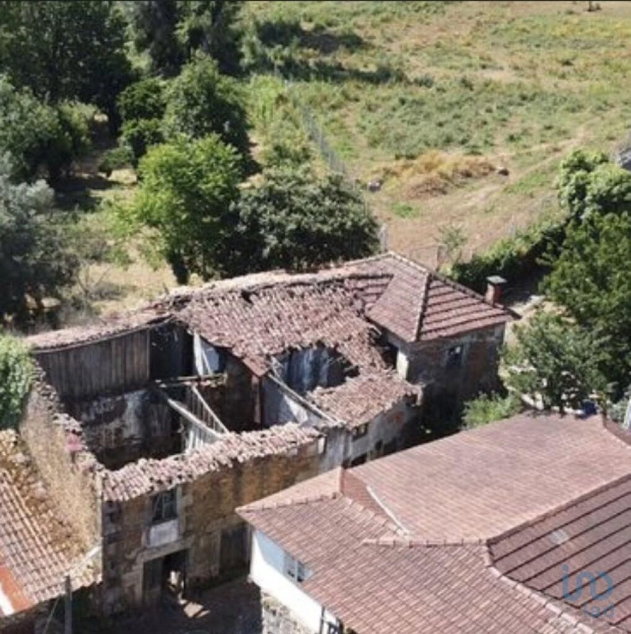 Moradia T4 para Venda em Arco de Baúlhe e Vila Nune Foto 7