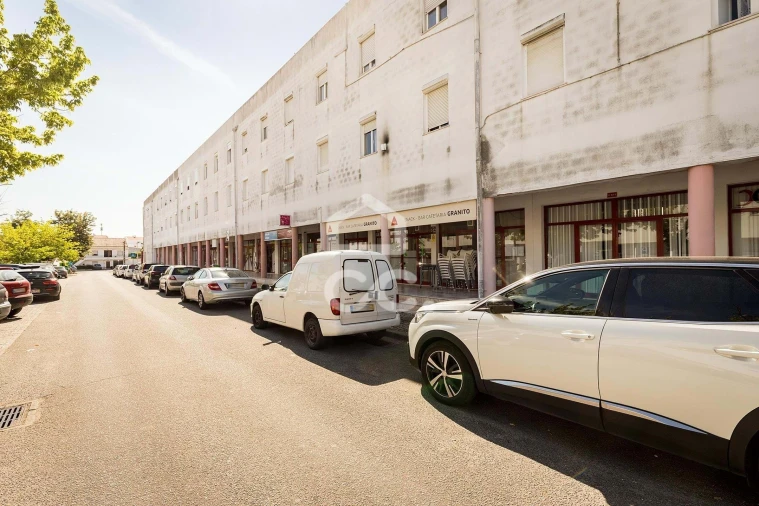 Negócio para Venda em Bacelo e Senhora da Saúde Foto 2