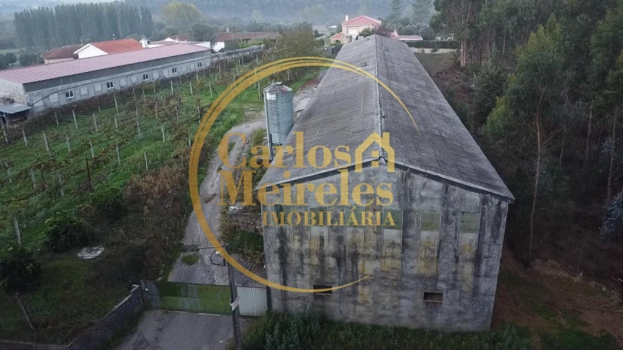 Armazém para Venda em Marrancos e Arcozelo Foto 1