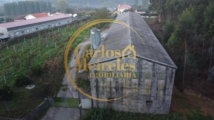 Armazém para Venda em Marrancos e Arcozelo