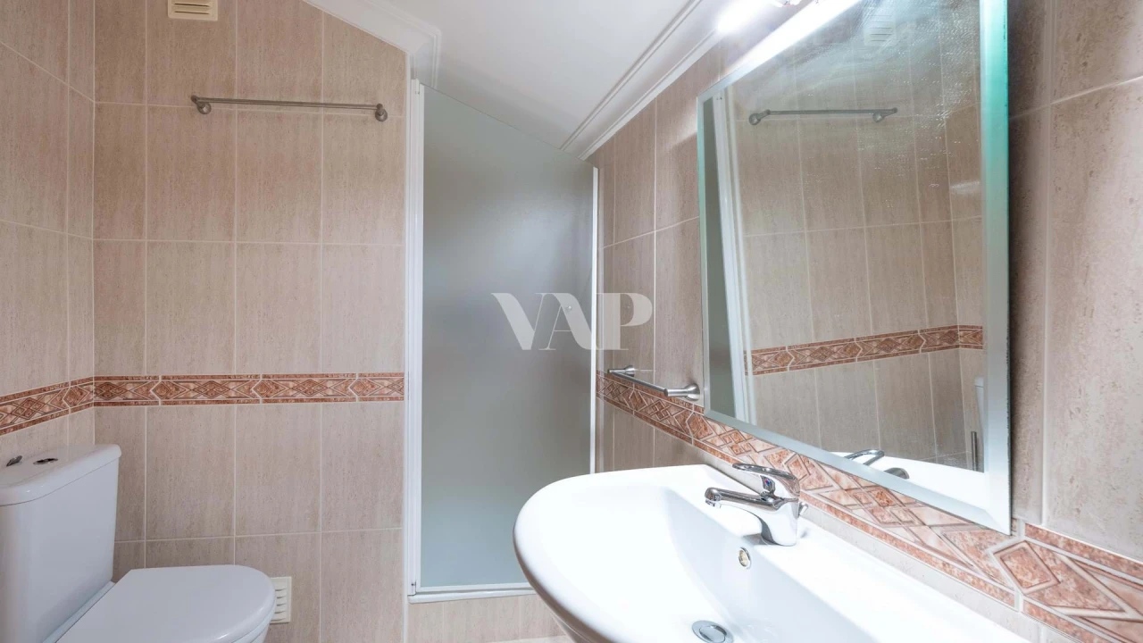 Apartamento T3 para Venda em Quarteira Foto 22