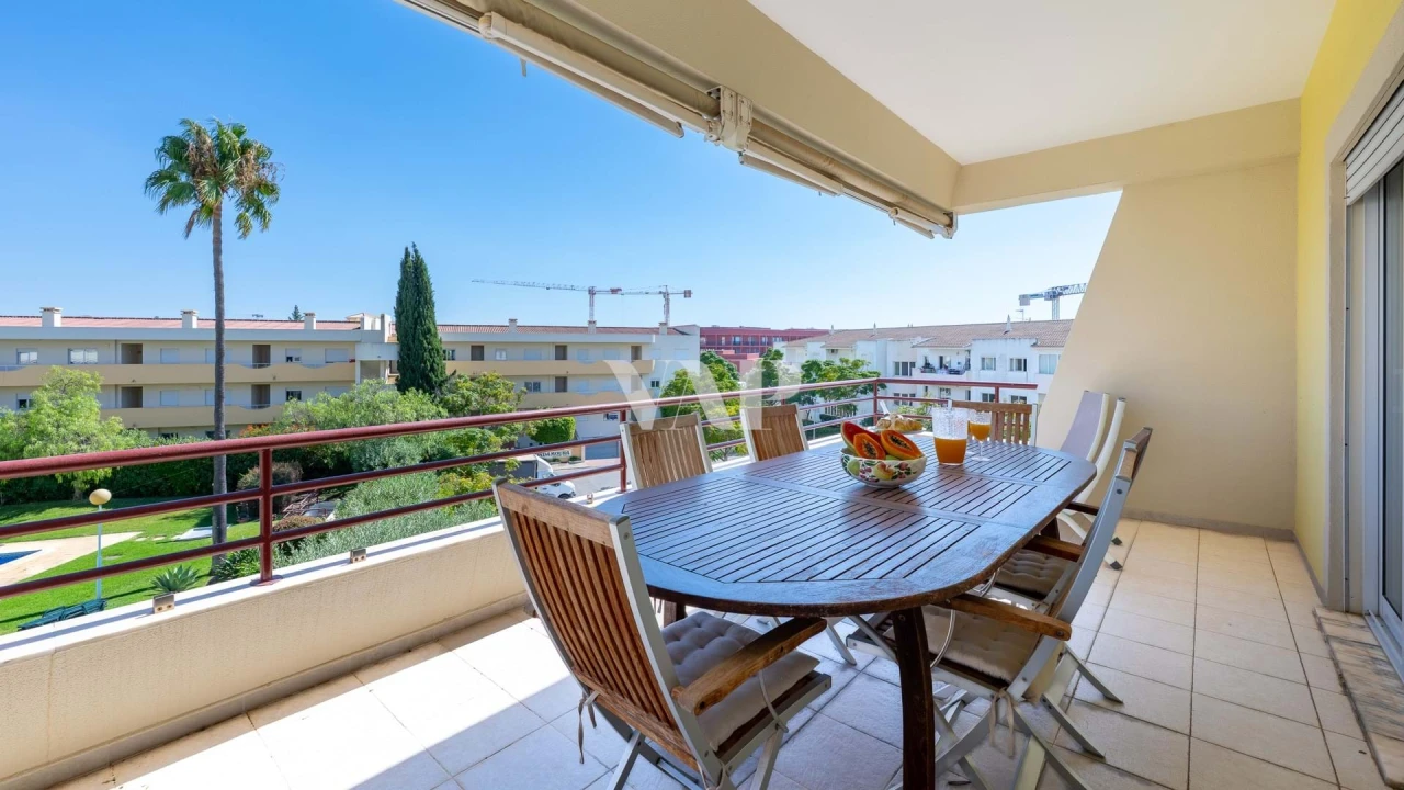 Apartamento T3 para Venda em Quarteira Foto 12