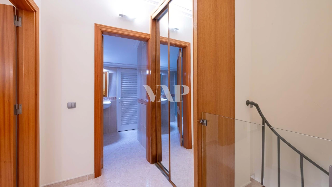 Apartamento T3 para Venda em Quarteira Foto 18