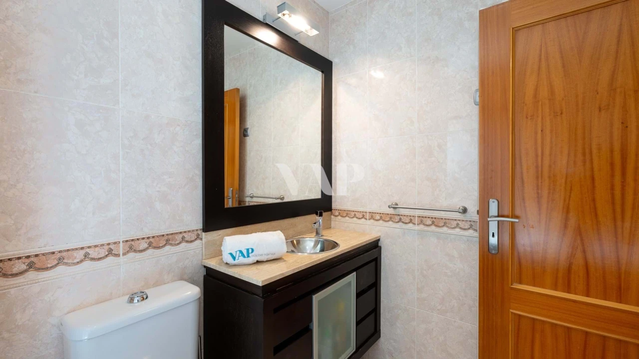 Apartamento T3 para Venda em Quarteira Foto 16