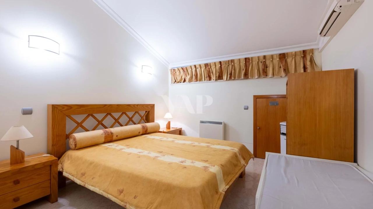 Apartamento T3 para Venda em Quarteira Foto 23