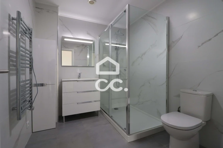 Apartamento T2 para Venda em Santa Clara e Castelo Viegas Foto 10