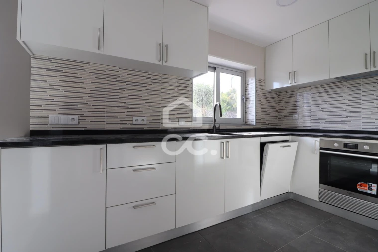 Apartamento T2 para Venda em Santa Clara e Castelo Viegas Foto 5