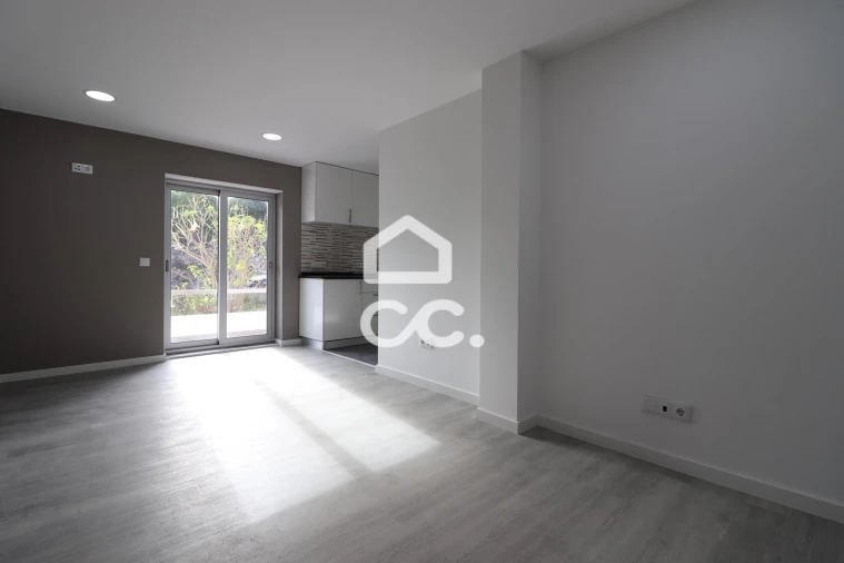 Apartamento T2 para Venda em Santa Clara e Castelo Viegas Foto 7