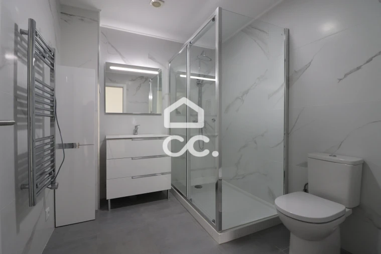 Apartamento T2 para Venda em Santa Clara e Castelo Viegas Foto 13