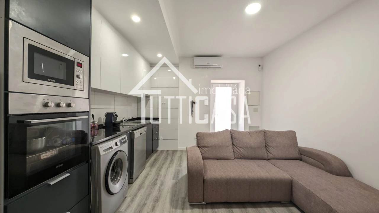 Moradia T1 para Venda em Santo Quintino Foto 5