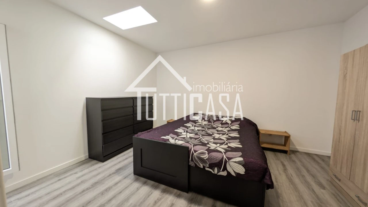 Moradia T1 para Venda em Santo Quintino Foto 10