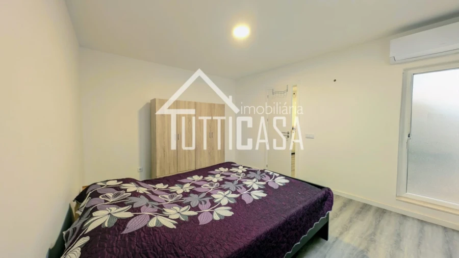 Moradia T1 para Venda em Santo Quintino Foto 10