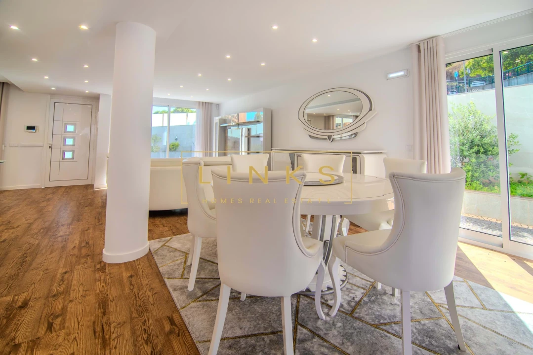 Moradia T4 para Venda em Machico Foto 19