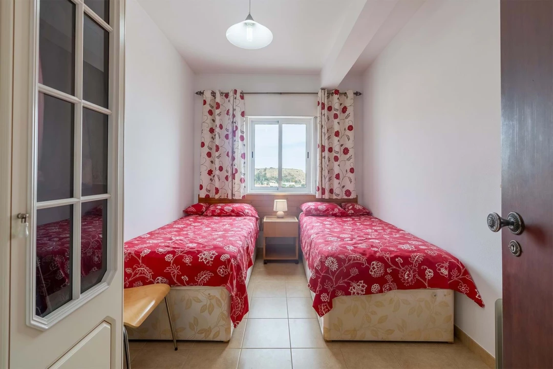 Apartamento T1 para Venda em Luz Foto 9