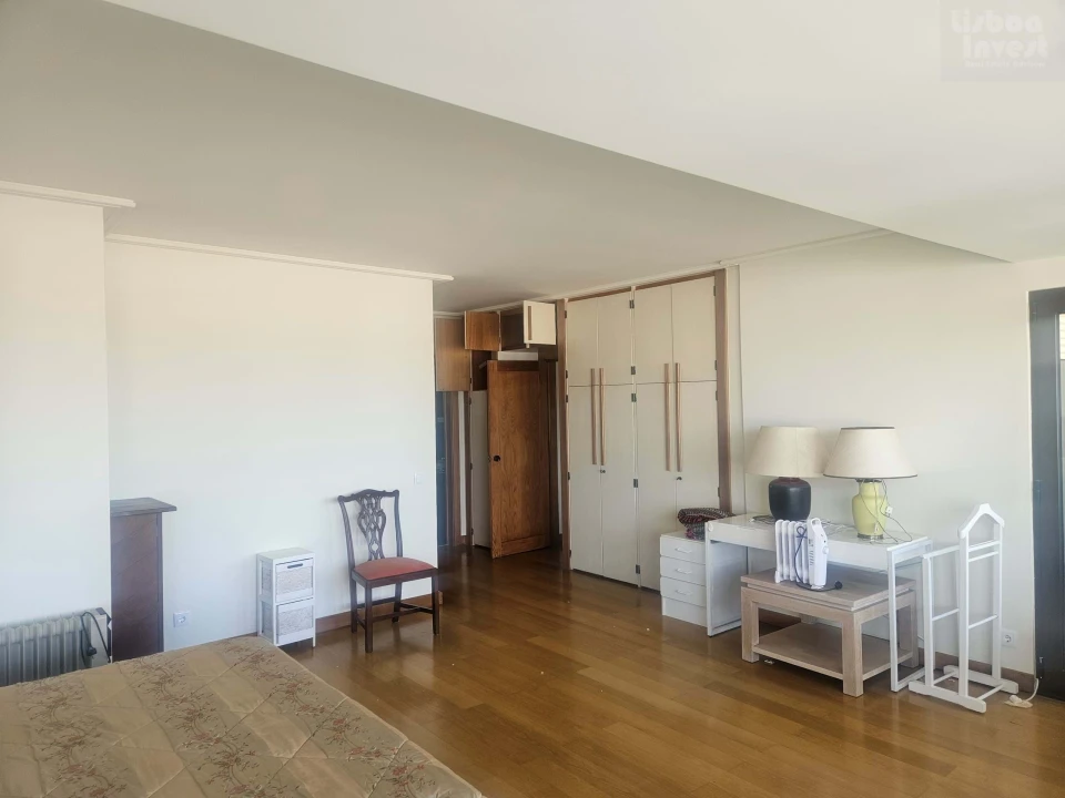 Apartamento T3 para Arrendamento em Avenidas Novas Foto 32