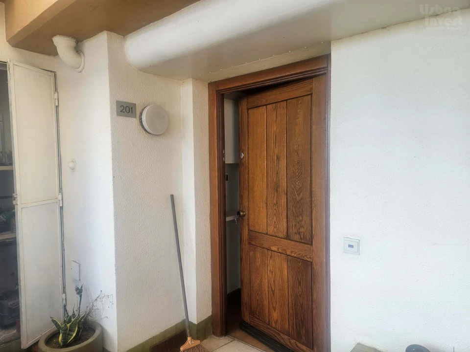 Apartamento T3 para Arrendamento em Avenidas Novas Foto 8