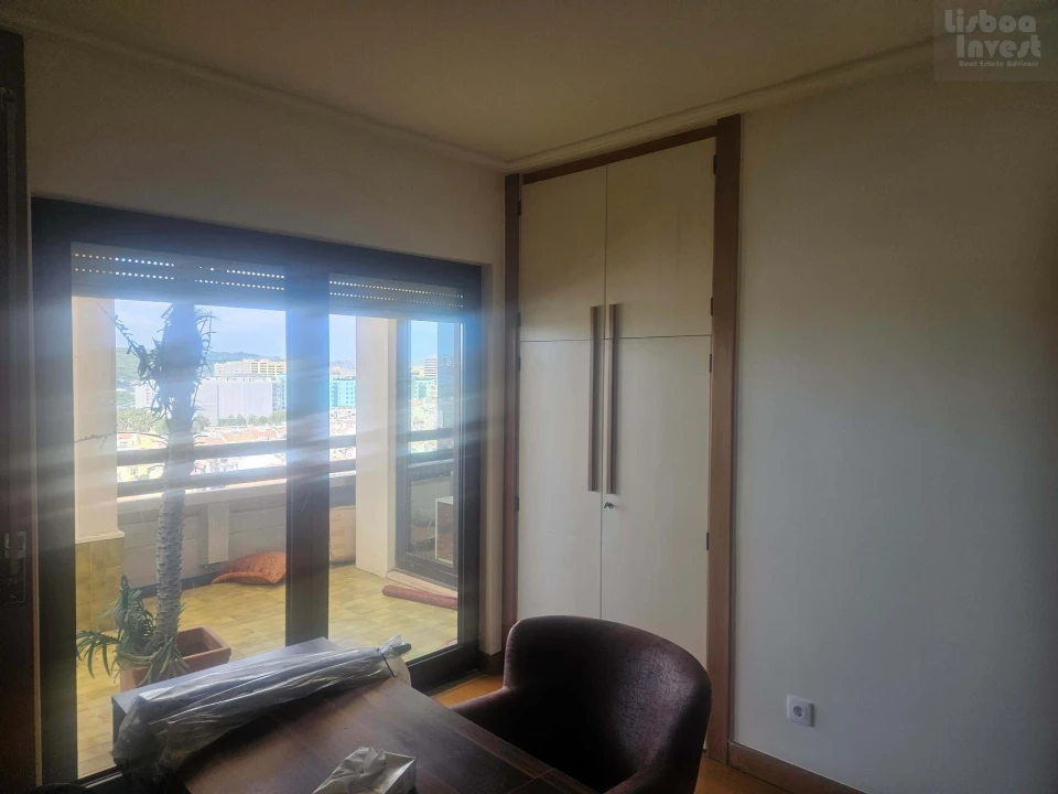 Apartamento T3 para Arrendamento em Avenidas Novas Foto 29