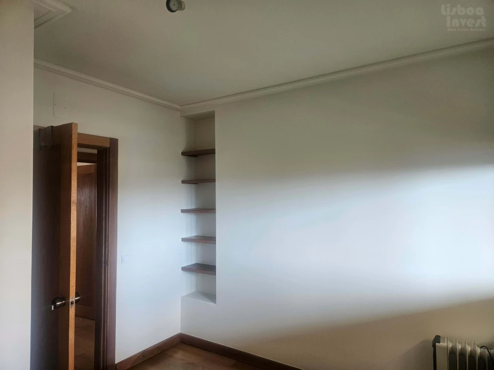 Apartamento T3 para Arrendamento em Avenidas Novas Foto 26