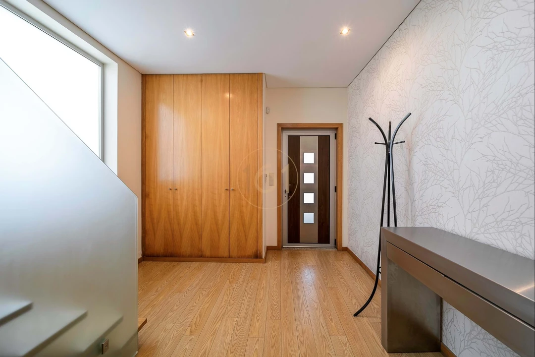 Moradia T5 para Venda em Castêlo da Maia Foto 22