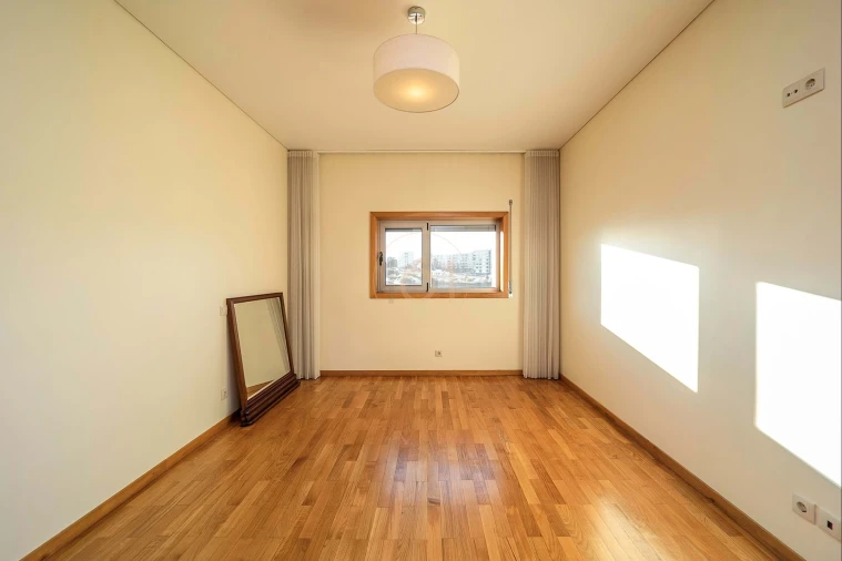 Moradia T5 para Venda em Castêlo da Maia Foto 43