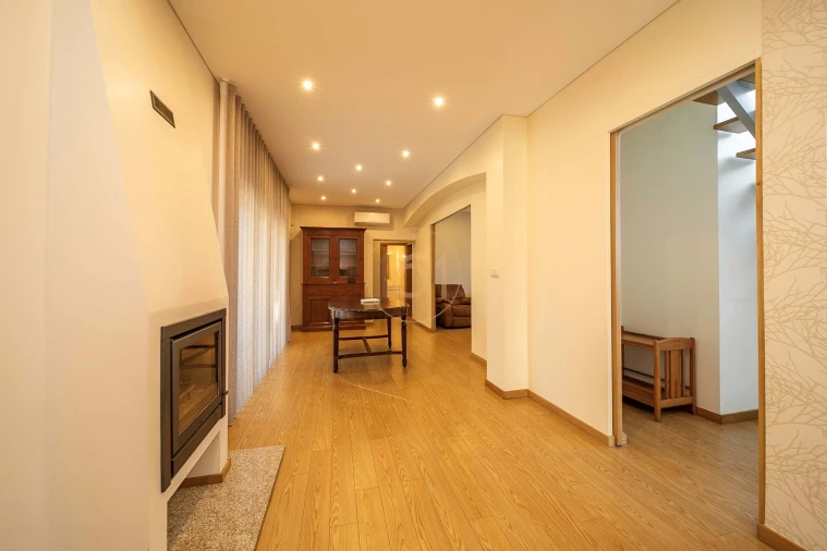 Moradia T5 para Venda em Castêlo da Maia Foto 6