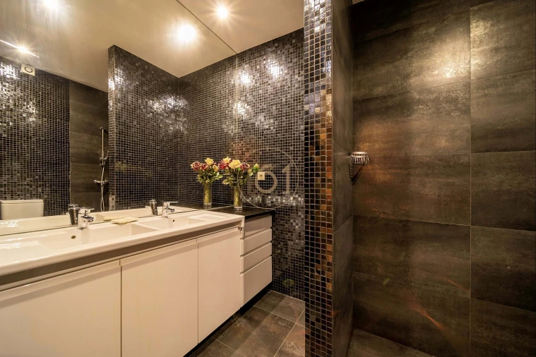 Moradia T5 para Venda em Castêlo da Maia Foto 18