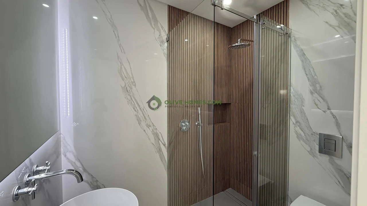 Apartamento T2 para Venda em Quarteira Foto 31