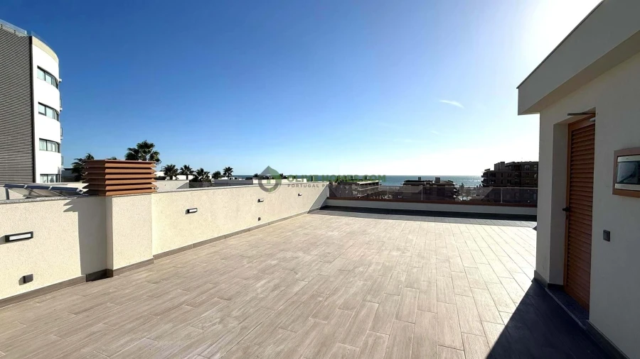 Apartamento T2 para Venda em Quarteira Foto 4