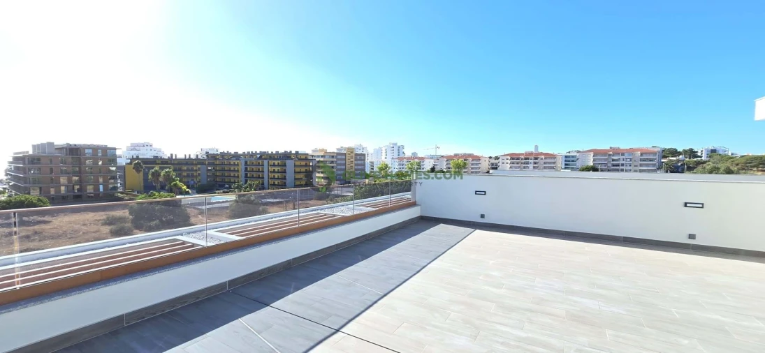 Apartamento T2 para Venda em Quarteira Foto 6