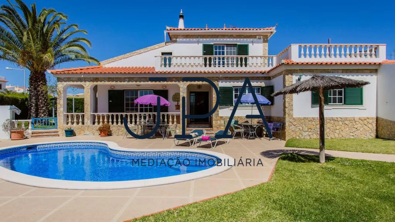 Moradia T4 para Venda em Castro Marim Foto 1