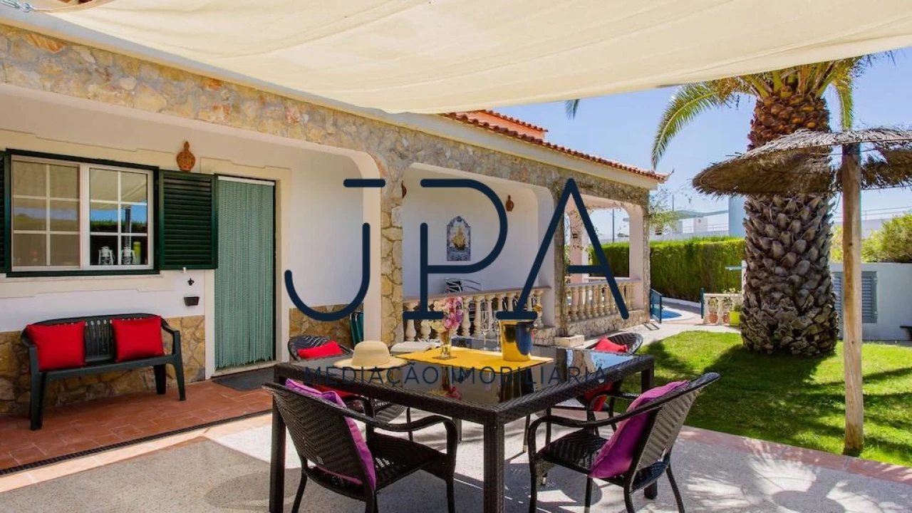 Moradia T4 para Venda em Castro Marim Foto 6