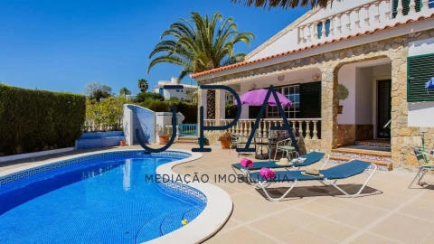 Moradia T4 para Venda em Castro Marim