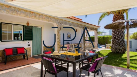 Moradia T4 para Venda em Castro Marim