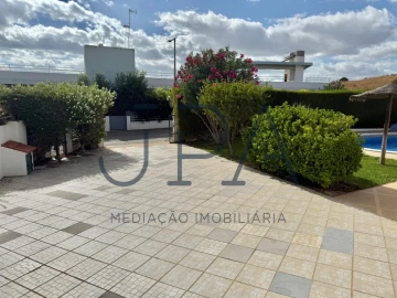 Moradia T4 para Venda em Castro Marim