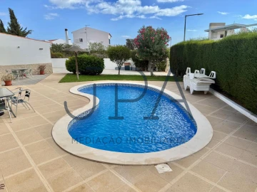 Moradia T4 para Venda em Castro Marim