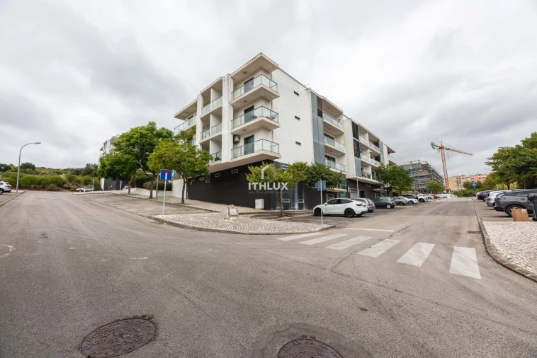 Apartamento T3 para Venda em Barcarena Foto 31