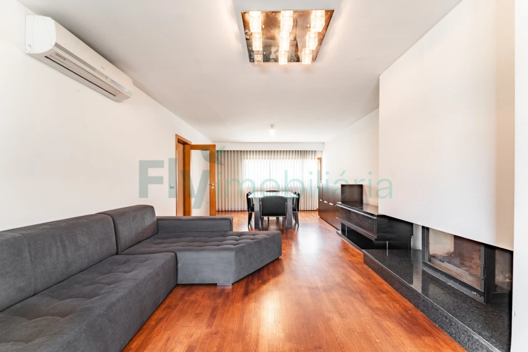 Apartamento T3 para Venda em Caldas de Vizela (São Miguel e São João) Foto 2