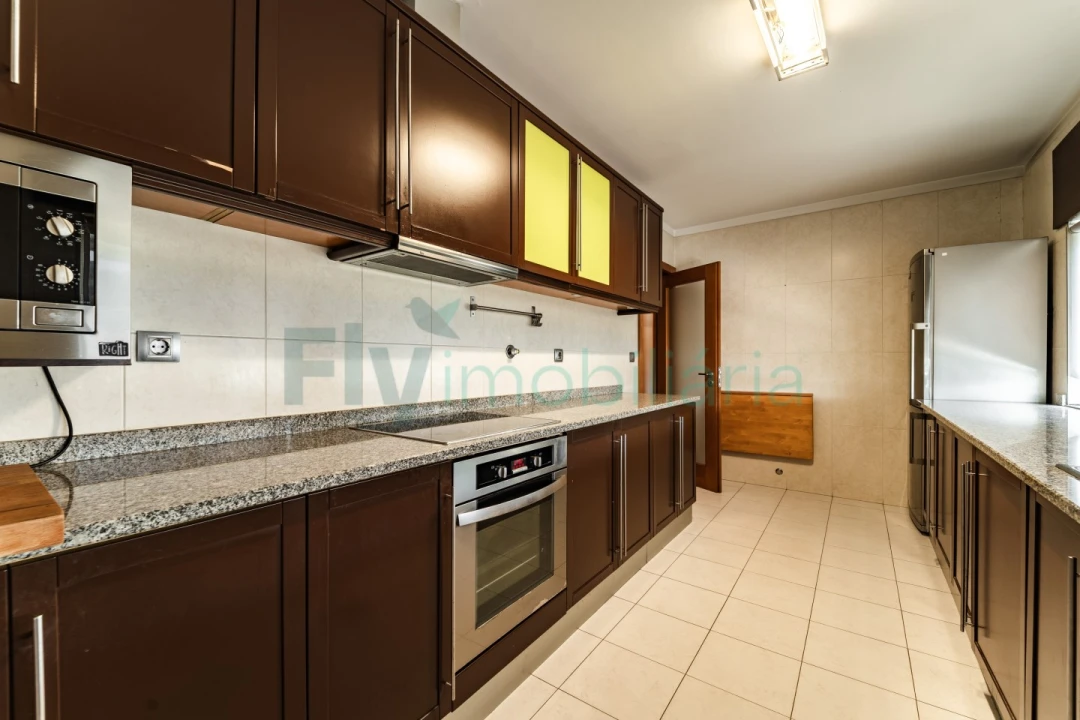 Apartamento T3 para Venda em Caldas de Vizela (São Miguel e São João) Foto 13