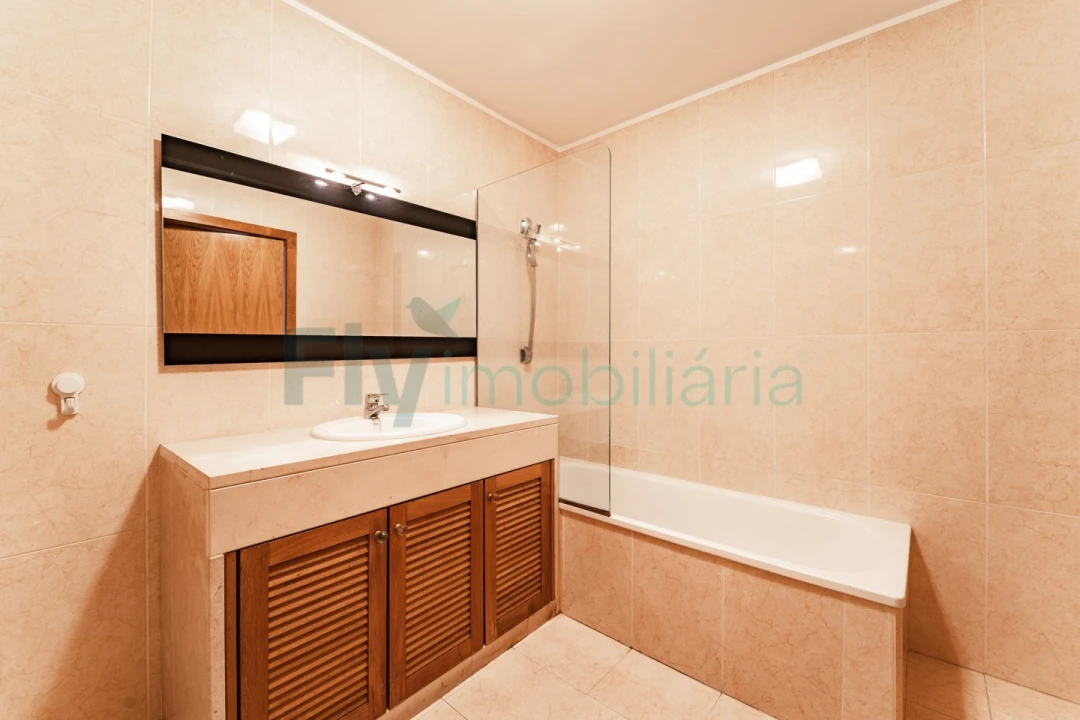 Apartamento T3 para Venda em Caldas de Vizela (São Miguel e São João) Foto 25