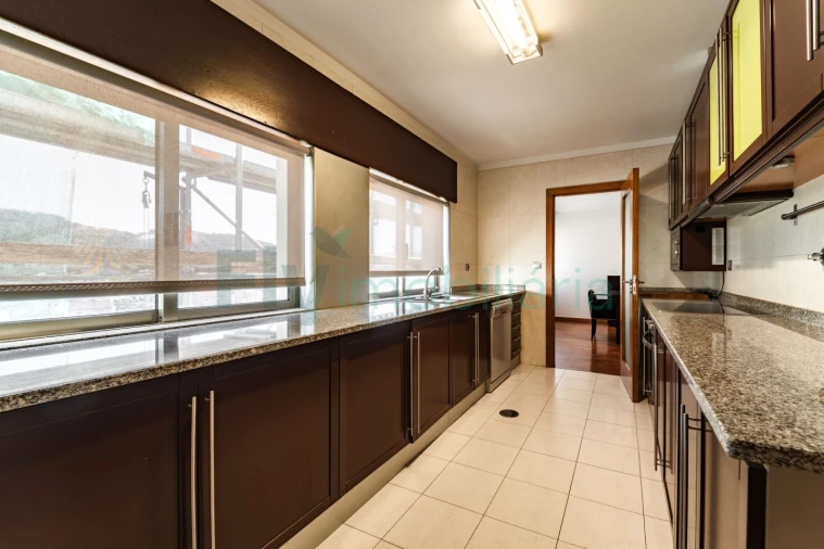 Apartamento T3 para Venda em Caldas de Vizela (São Miguel e São João) Foto 12