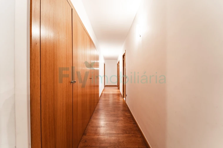 Apartamento T3 para Venda em Caldas de Vizela (São Miguel e São João) Foto 23