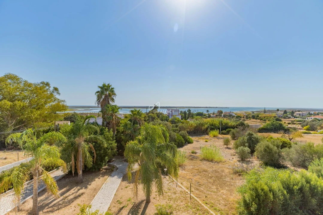 Moradia T3 para Venda em Olhão Foto 4