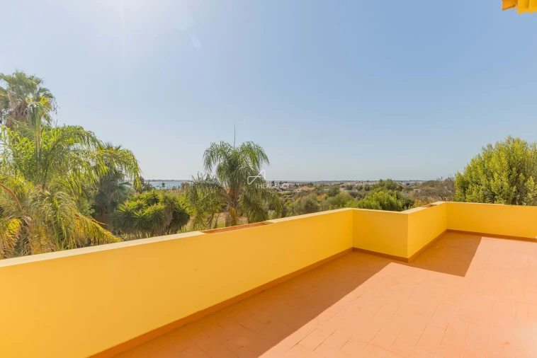 Moradia T3 para Venda em Olhão Foto 8