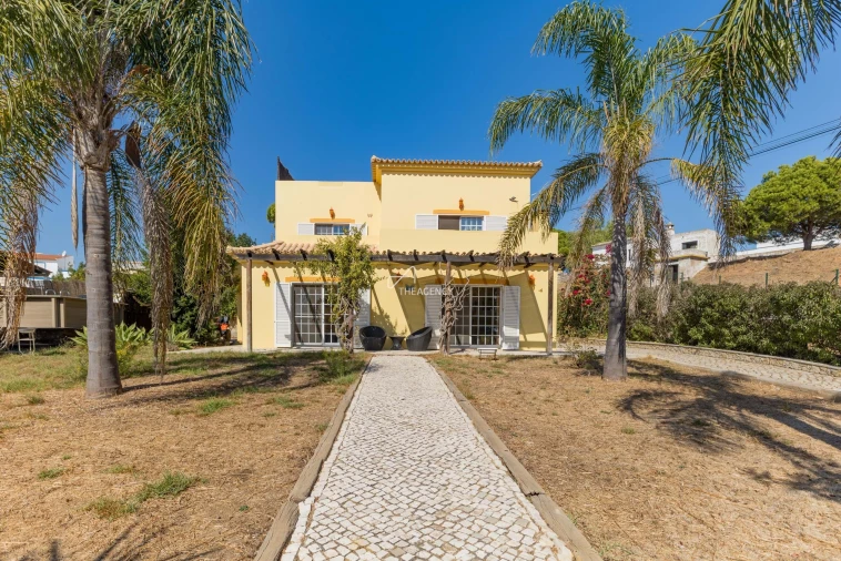 Moradia T3 para Venda em Olhão Foto 2