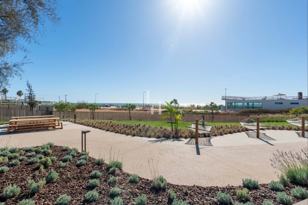 Apartamento T2 para Venda em Quarteira Foto 21