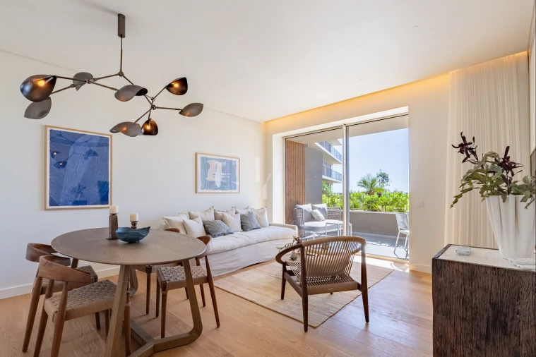 Apartamento T2 para Venda em Quarteira Foto 3