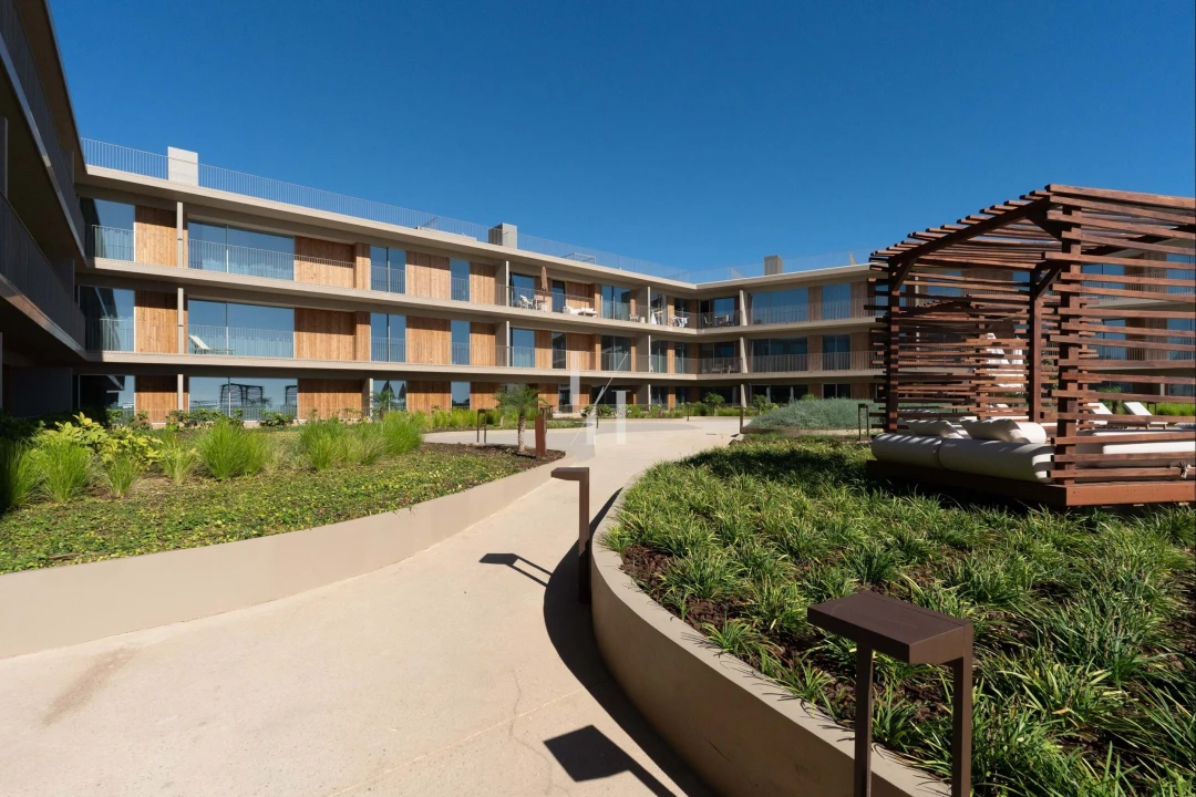 Apartamento T2 para Venda em Quarteira Foto 19